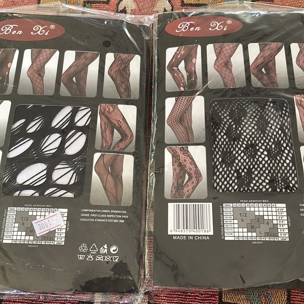 Fish Net Pantyhose 💖💖 - Picture 2 of 2